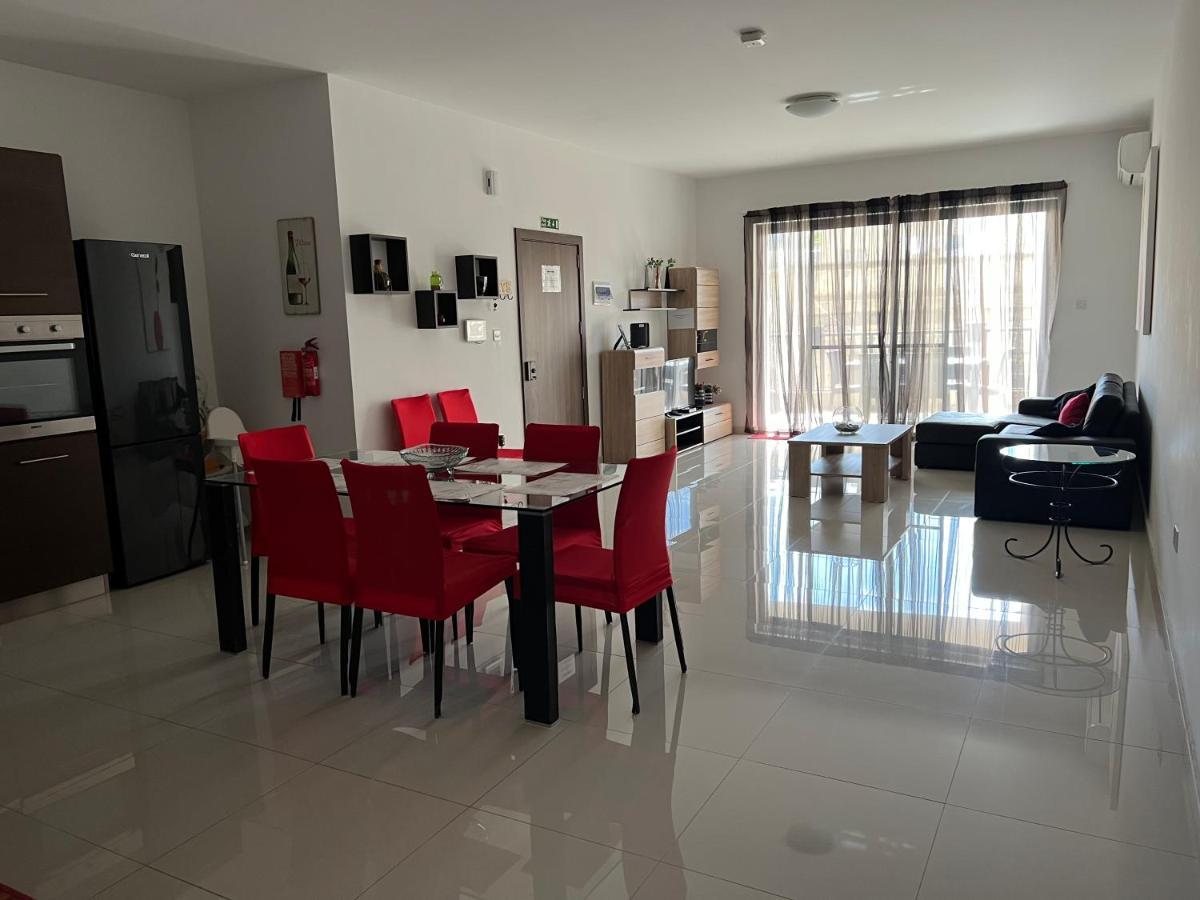 Apartament Claire's Court
