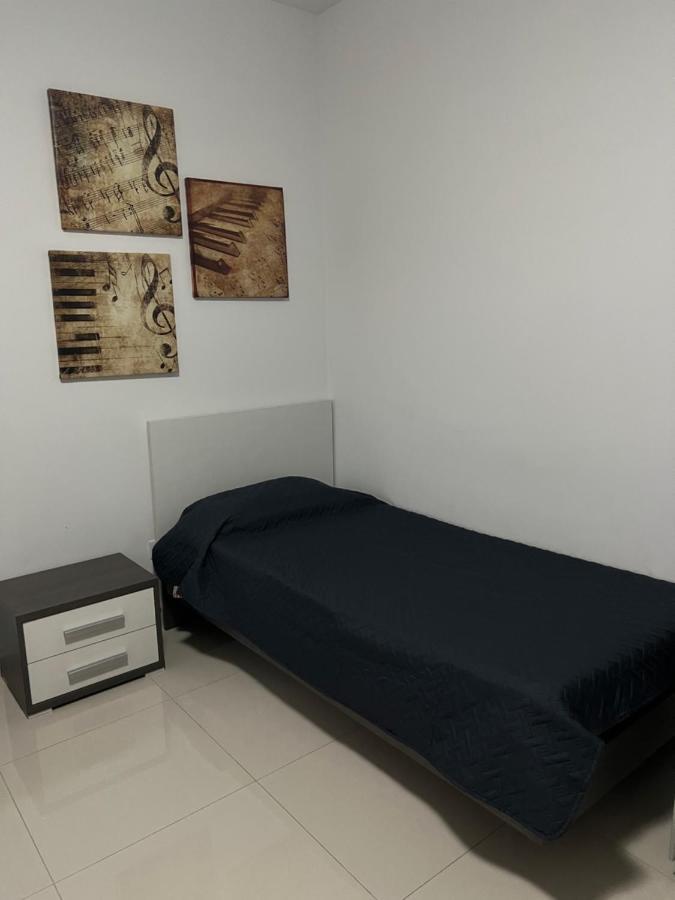 Apartament Claire's Court